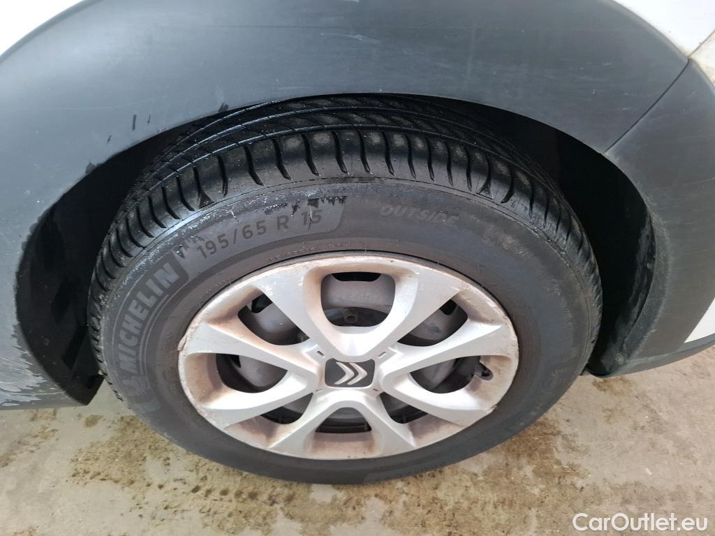  Citroen  C3  Feel 1.5 BlueHDI 100CV BVM5 E6dT #22