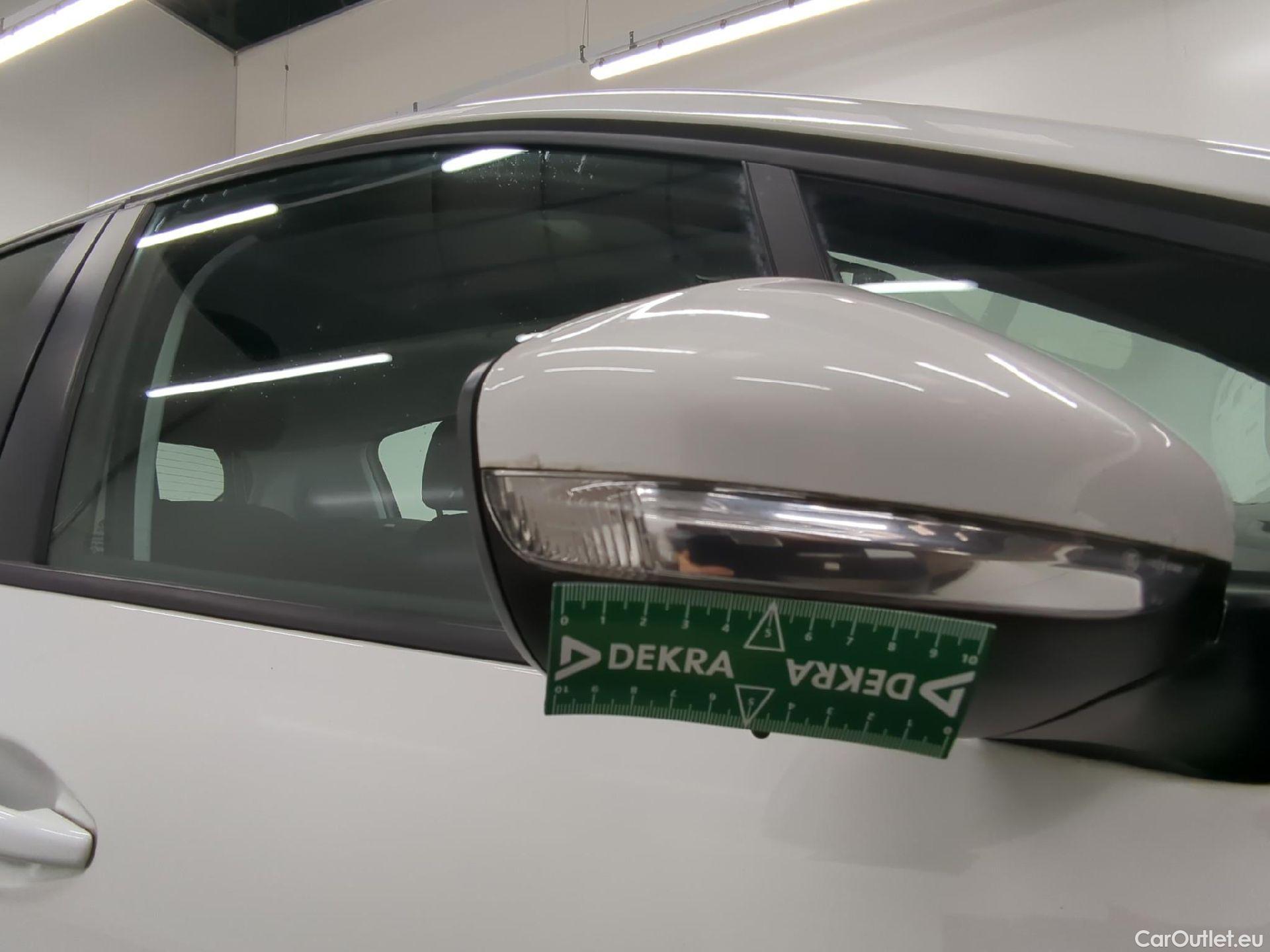  Peugeot  208  Affaire Premium Pack 1.2 80CV BVM5 E6dT #11