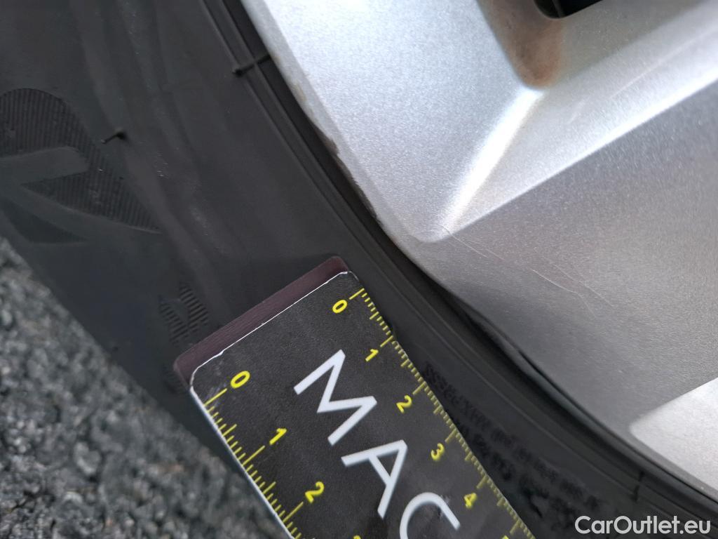  Nissan  Micra NISSAN  / 2016 / 5P / Berline IG-T 92 Business Edition #10