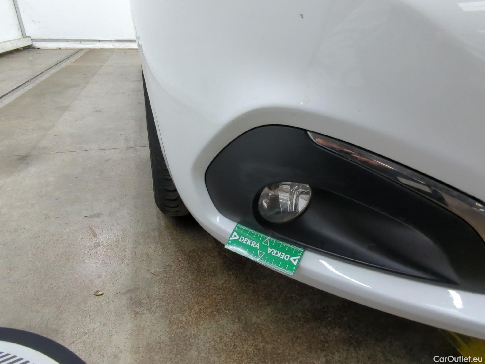  Peugeot  208  Affaire Premium Pack 1.2 80CV BVM5 E6dT #14