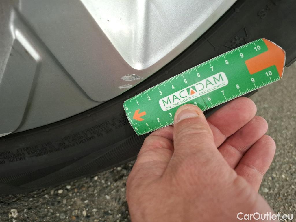  Citroen  C5 CITROEN  Aircross / 2018 / 5P / SUV Hybrid 225 ë-EAT8 Business #26