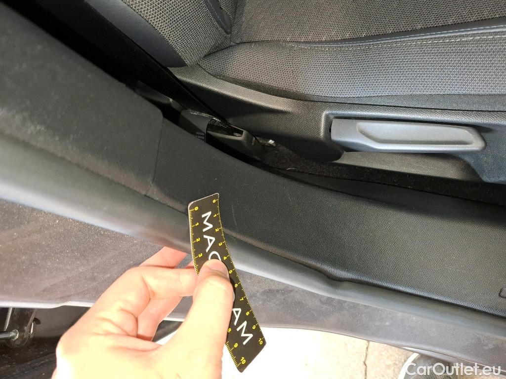  Peugeot  2008  Allure Business 1.5 HDi 130CV BVA8 E6d #5