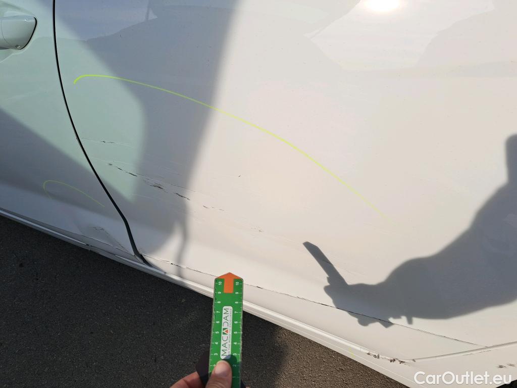  Hyundai  i20 HYUNDAI  / 2023 / 5P / berlina con portón 1.0 TGDI Klass #2