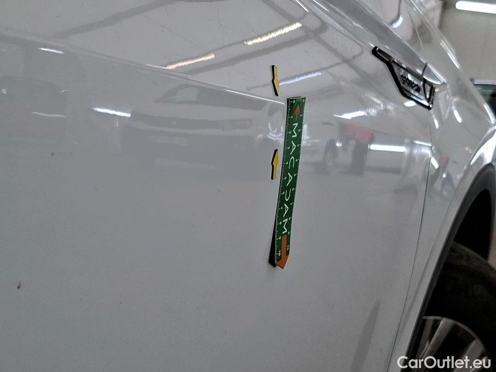  Volkswagen  Tiguan VOLKSWAGEN  / 2020 / 5P / SUV 1.4 eHybrid 245 DSG6 Life Business #15