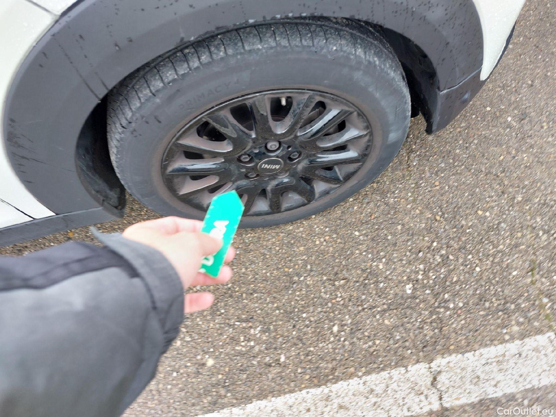  Mini  Cooper MINI MINI / 2014 / 5P / berlina con portón ONE 5 PUERTAS (CX) #7