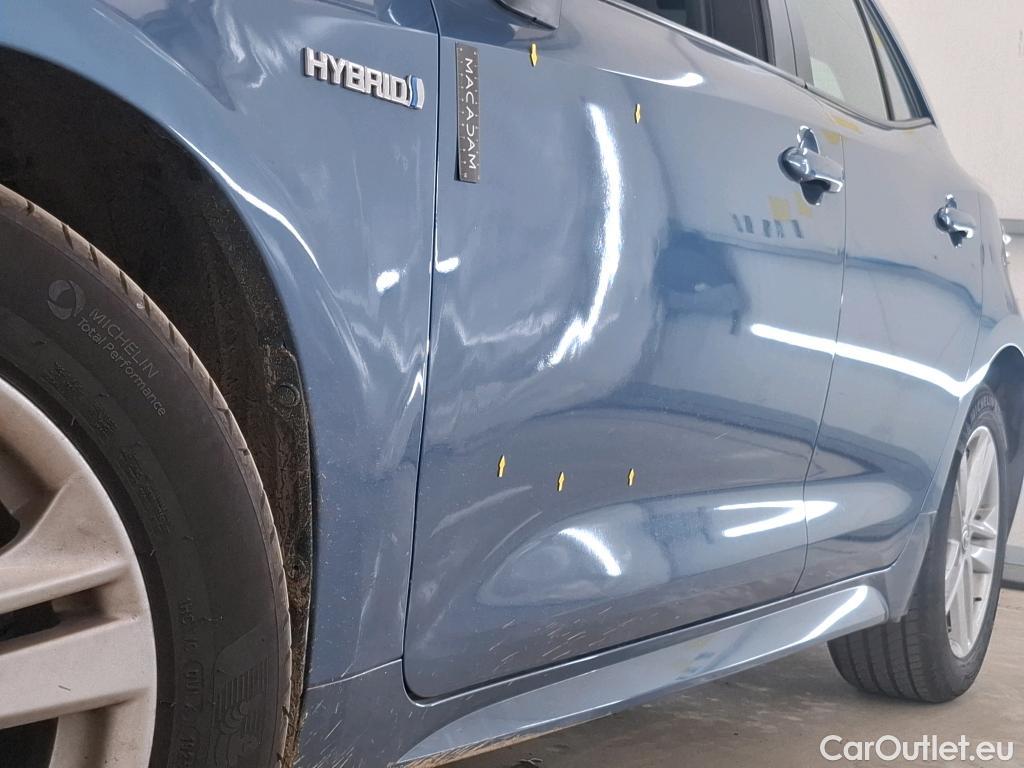  Toyota  Corolla TOYOTA  / 2018 / 5P / Berline Hybride 122h Dynamic Business Stage Acad #15