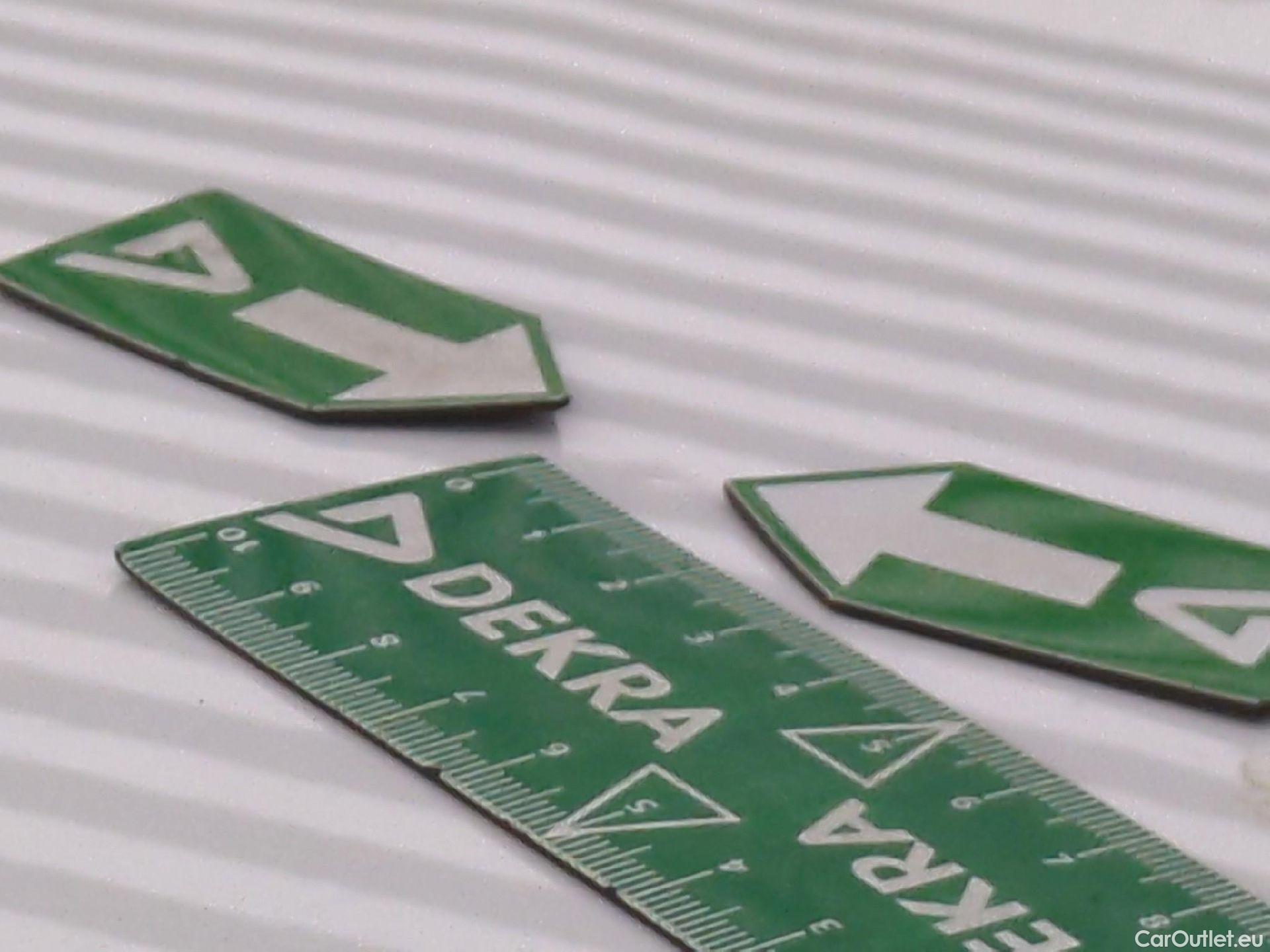  Toyota  Corolla TOYOTA  Touring Sports / 2018 / 5P / Break Hybride 122h Dynamic Business Stage Acad #31