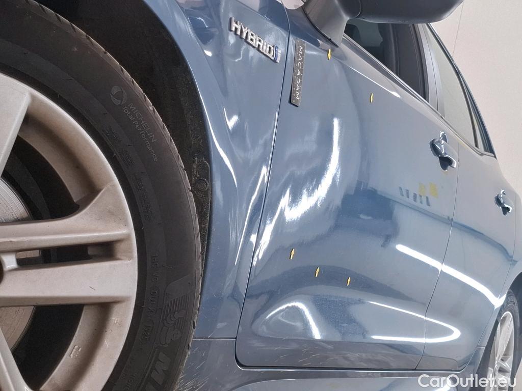  Toyota  Corolla TOYOTA  / 2018 / 5P / Berline Hybride 122h Dynamic Business Stage Acad #17