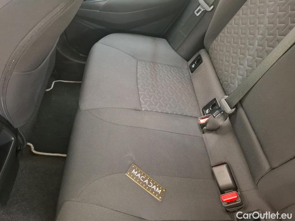  Toyota  Corolla TOYOTA  / 2018 / 5P / Berline Hybride 122h Dynamic Business Stage Acad #39