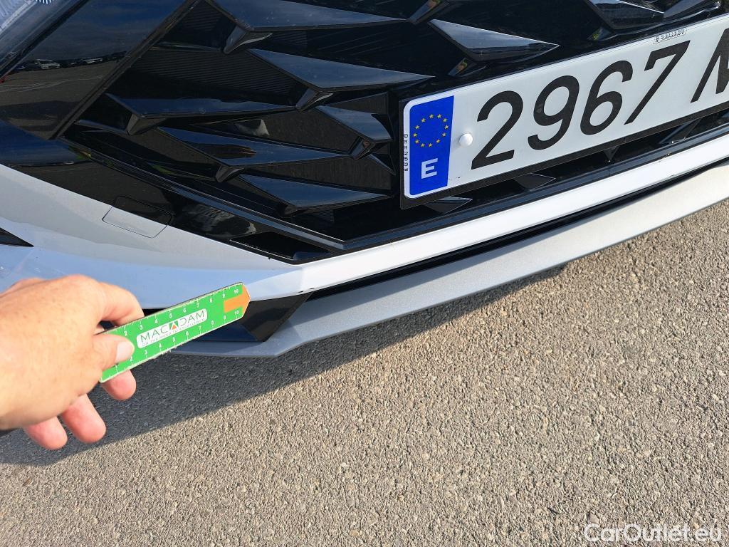  Hyundai  i20 HYUNDAI  / 2023 / 5P / berlina con portón 1.0 TGDI Klass #10