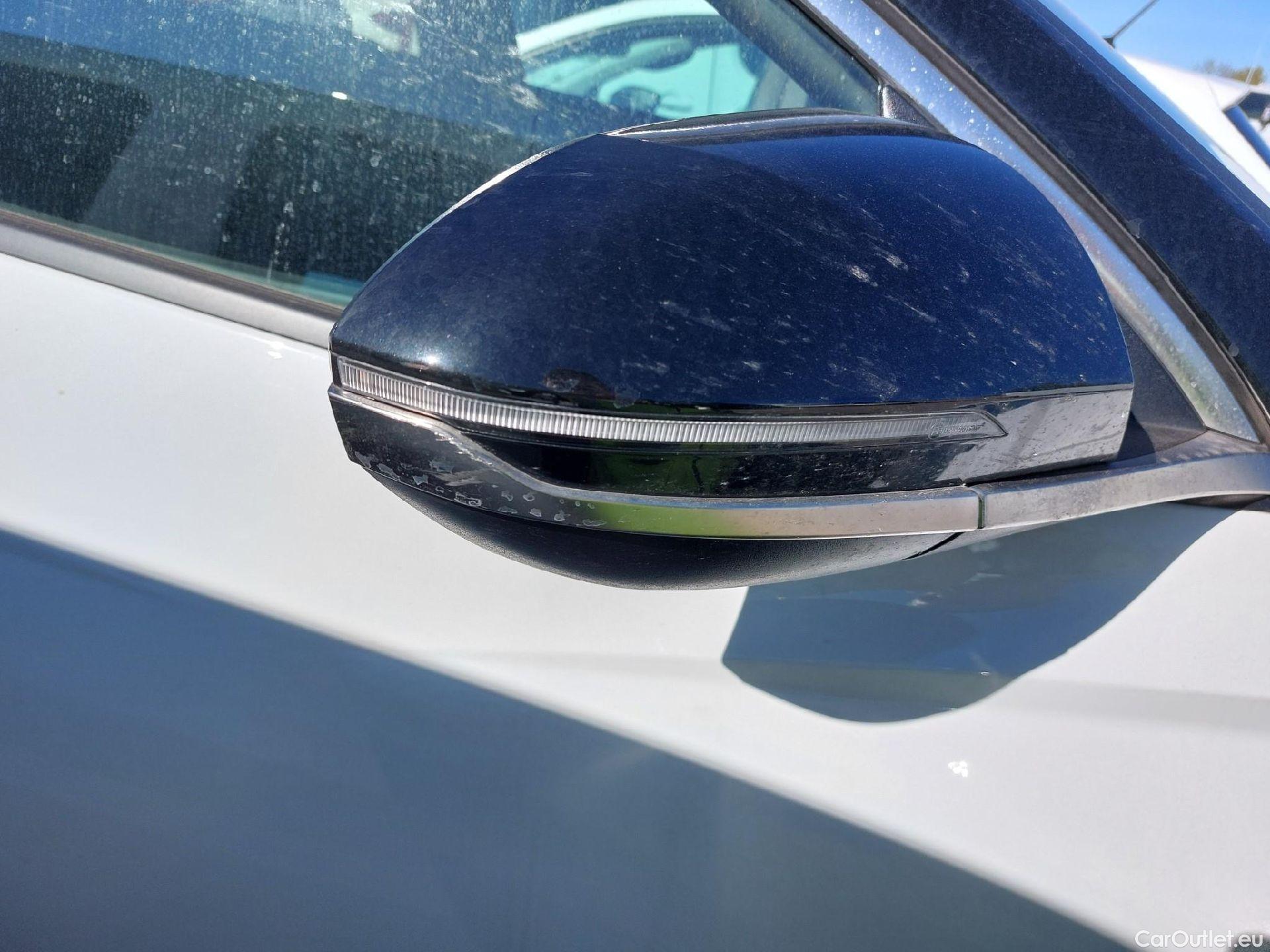  Hyundai  Tucson HYUNDAI  / 2020 / 5P / todoterreno 1.6 TGDI 169kW HEV Tecno Auto 2C #15