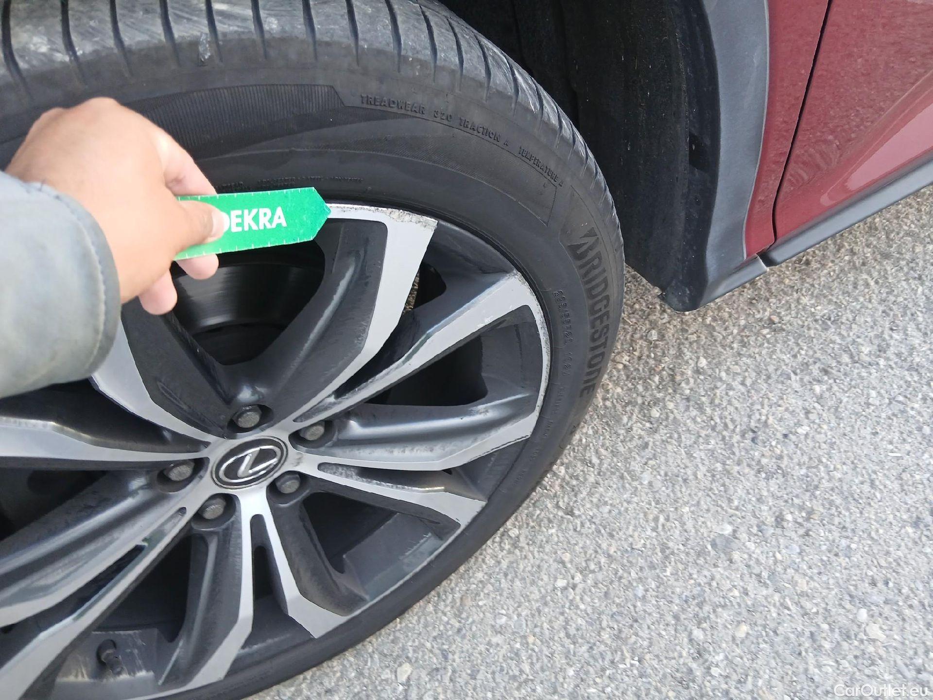  Lexus  RX LEXUS  / 2019 / 5P / todoterreno 450h Executive #10