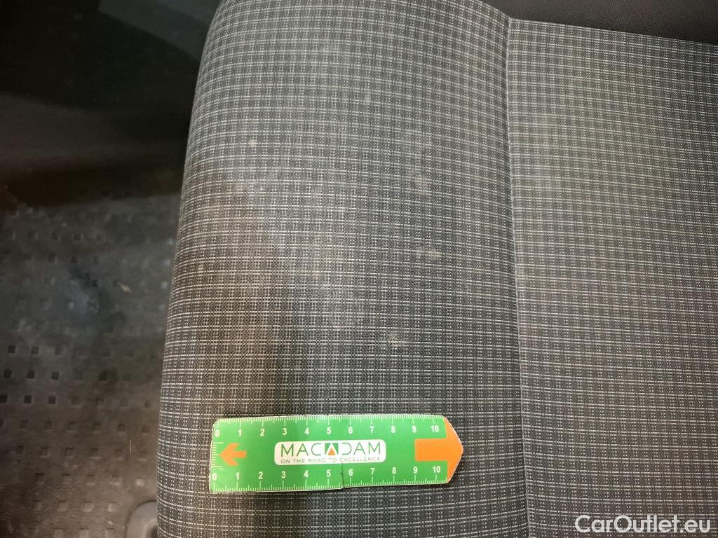  Volkswagen  Transporter VOLKSWAGEN  / 2019 / 4P / Fourgon tôlé 2.0 TDi 110 L1H1 Business #24