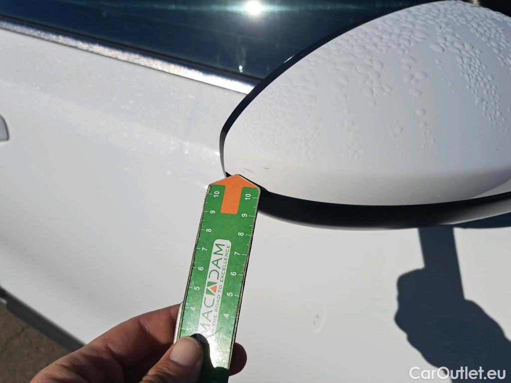  KIA  XCeed KIA  / 2019 / 5P / todoterreno 1.0 T-GDi Drive 88kW (120CV) #32