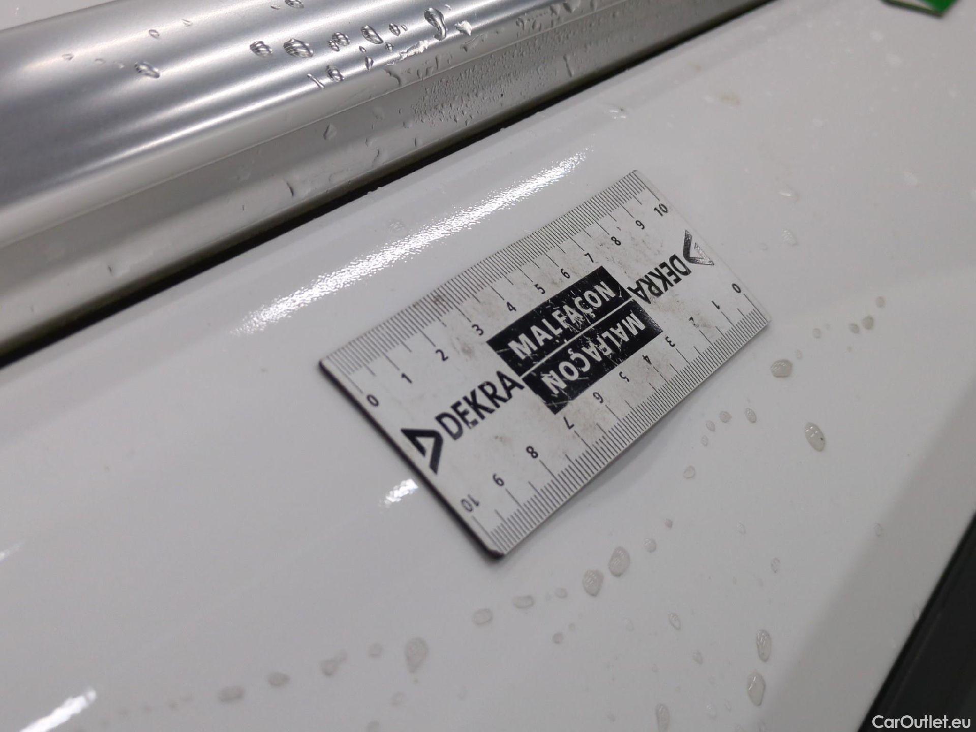  Toyota  Corolla TOYOTA  Touring Sports / 2018 / 5P / Break Hybride 122h Dynamic Business Stage Acad #30