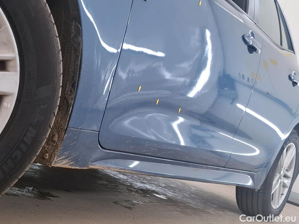  Toyota  Corolla TOYOTA  / 2018 / 5P / Berline Hybride 122h Dynamic Business Stage Acad #22