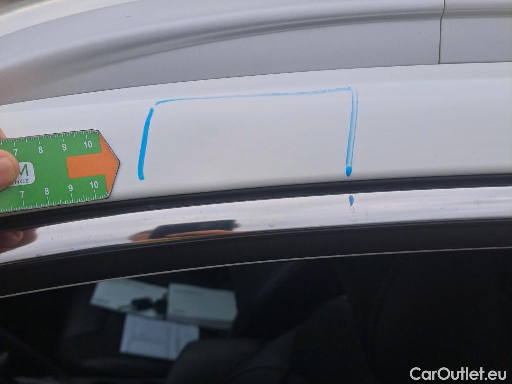  KIA  Niro KIA  / 2019 / 5P / crossover 1.6 GDi PHEV 104kW (141CV) Drive #10