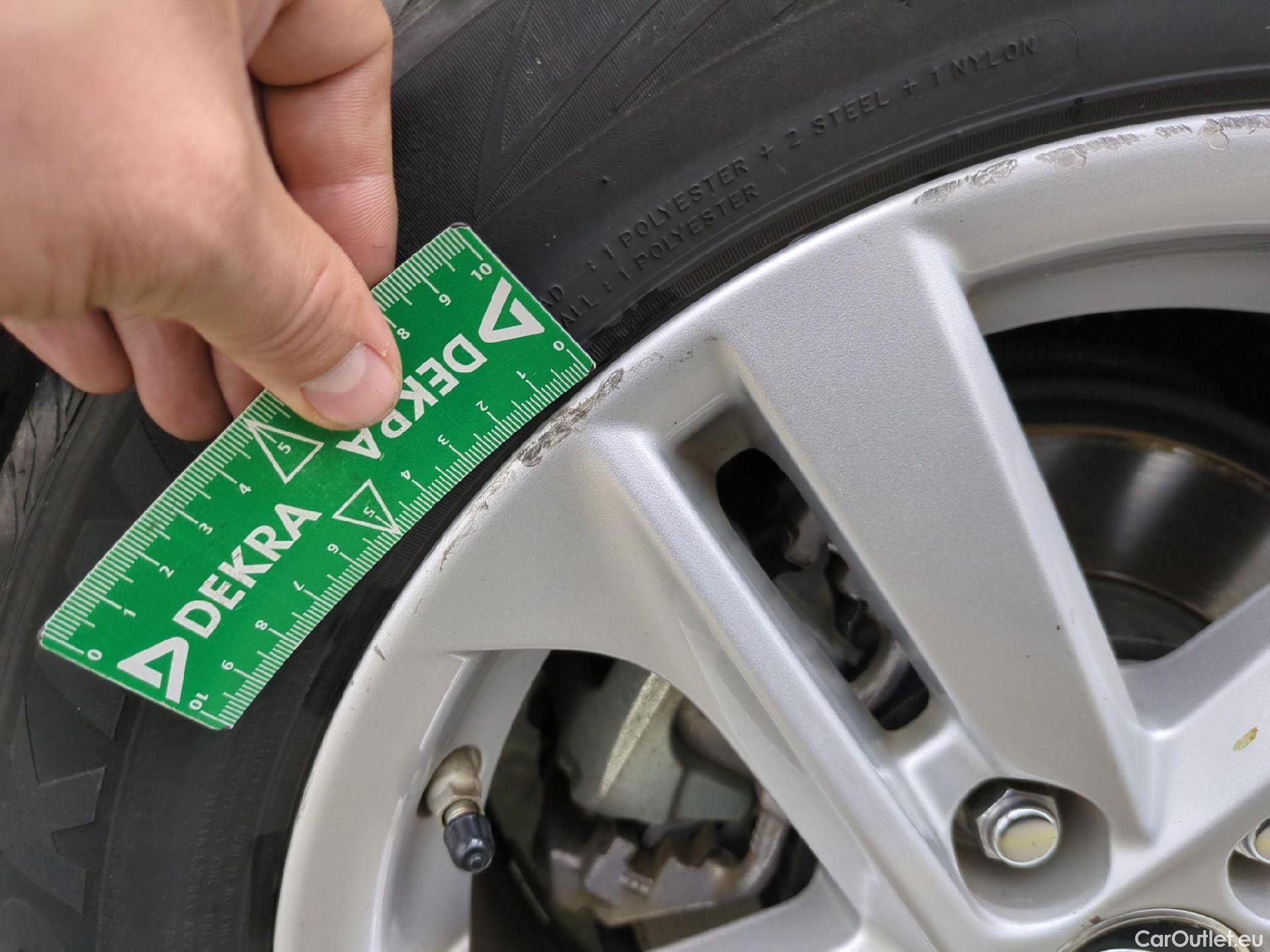  Toyota  Corolla TOYOTA  Touring Sports / 2018 / 5P / Break Hybride 122h Dynamic Business Stage Acad #27