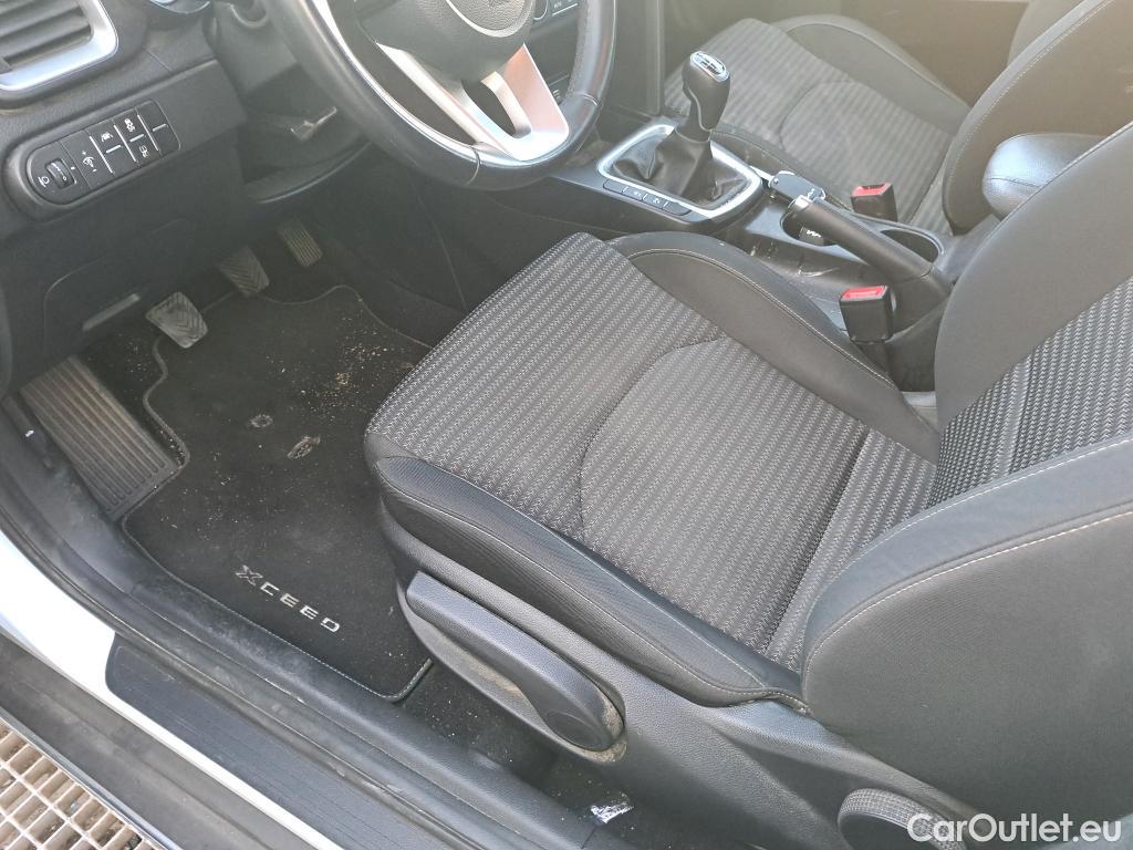  KIA  XCeed KIA  / 2019 / 5P / todoterreno 1.0 T-GDi Drive 88kW (120CV) #8