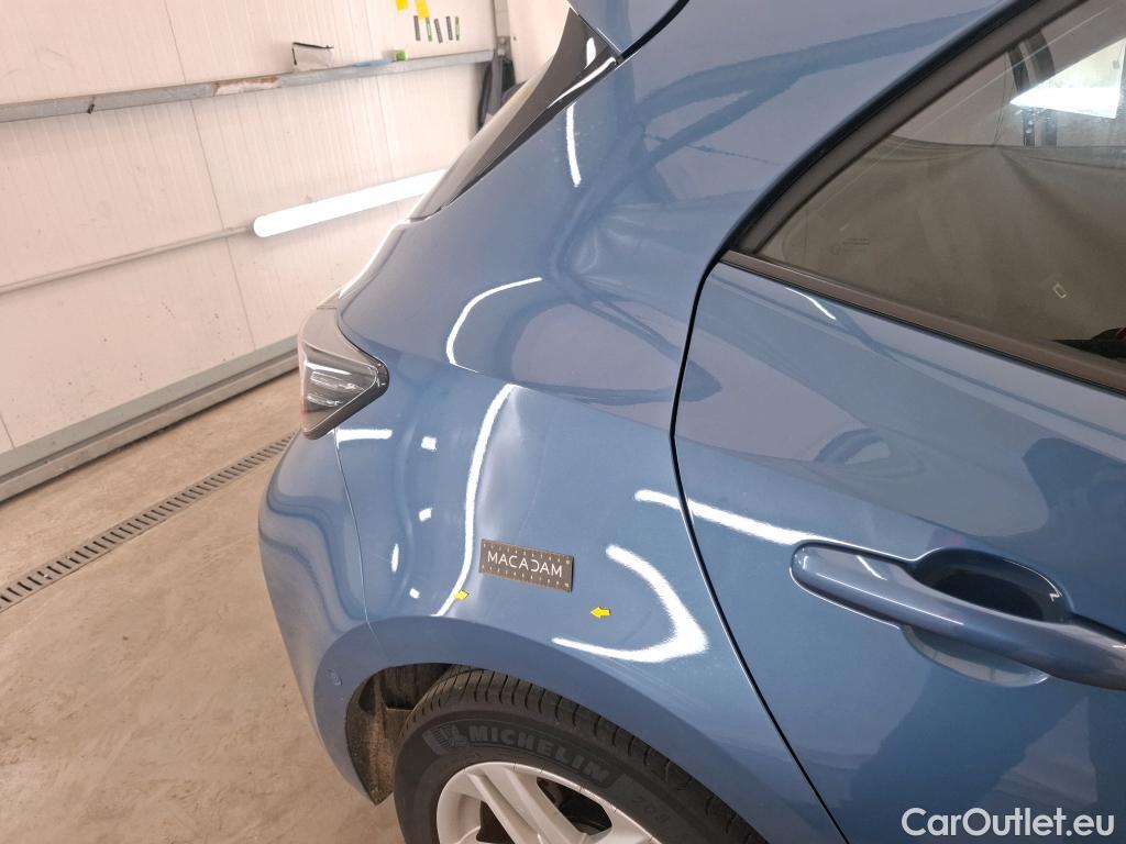  Toyota  Corolla TOYOTA  / 2018 / 5P / Berline Hybride 122h Dynamic Business Stage Acad #6