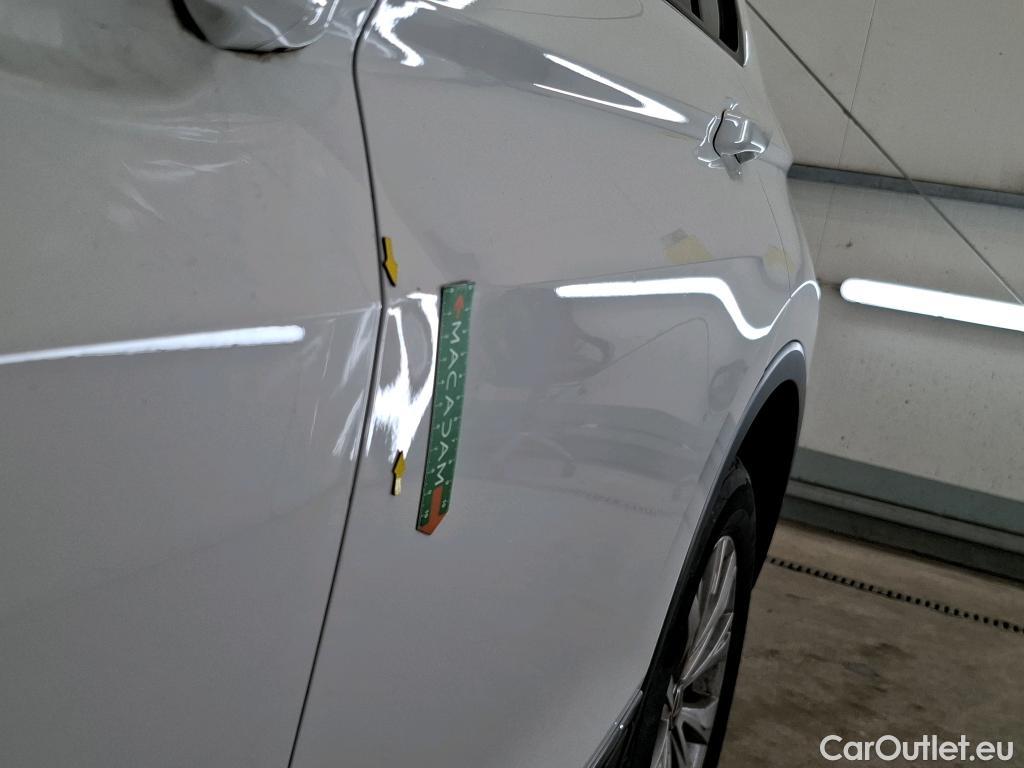  Volkswagen  Tiguan VOLKSWAGEN  / 2020 / 5P / SUV 1.4 eHybrid 245 DSG6 Life Business #7