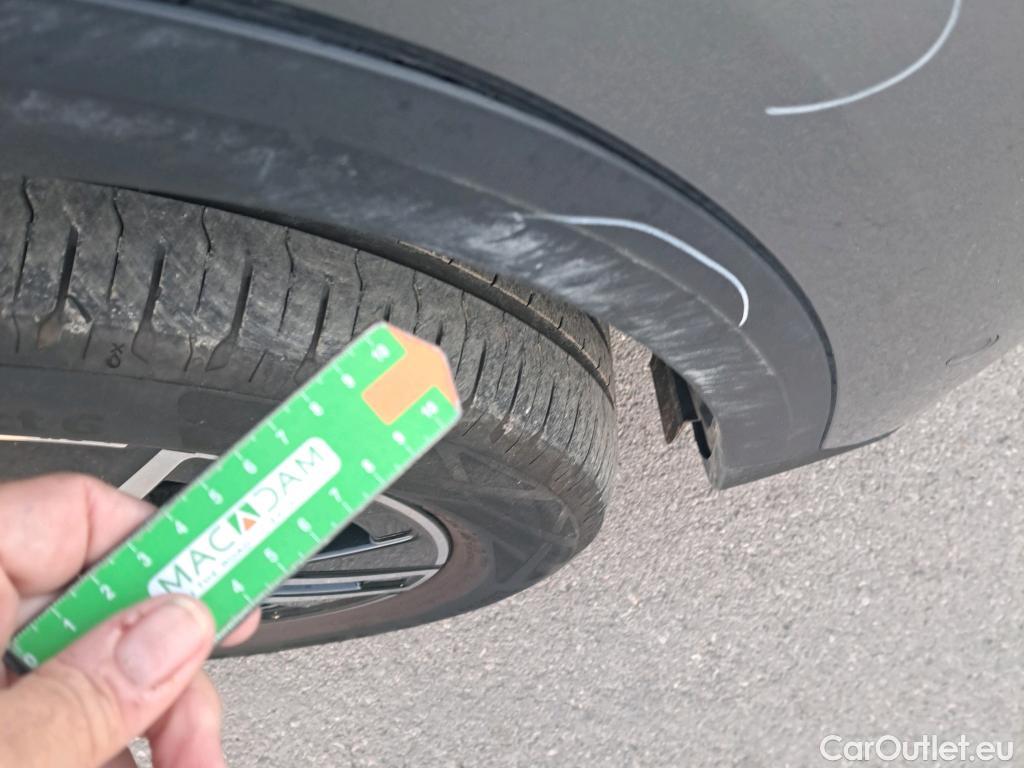  Mercedes  GLA MERCEDES-BENZ  / 2020 / 5P / todoterreno  200 D #18