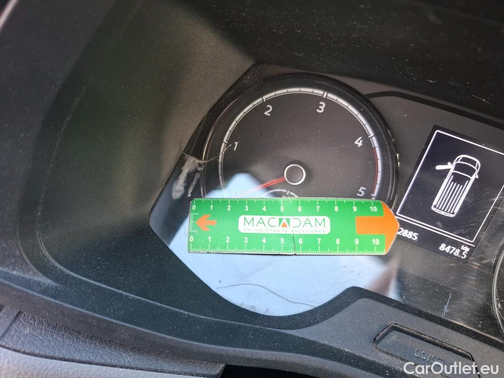  Volkswagen  Transporter VOLKSWAGEN  / 2019 / 4P / Fourgon tôlé 2.0 TDi 110 L1H1 Business #2