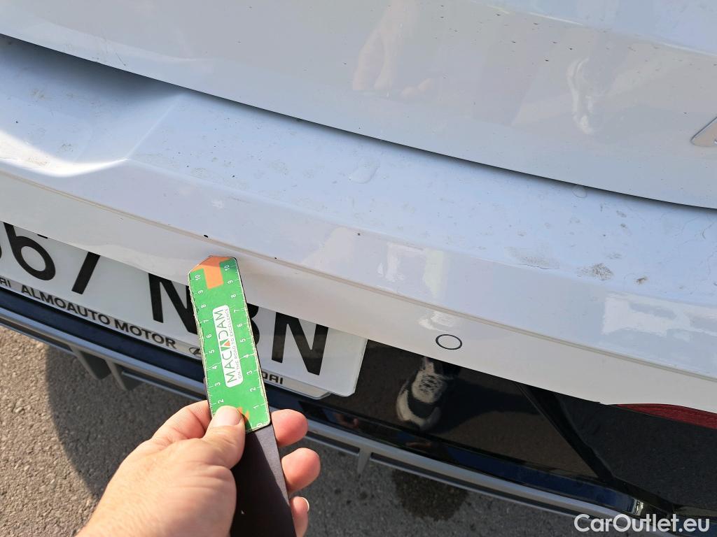  Hyundai  i20 HYUNDAI  / 2023 / 5P / berlina con portón 1.0 TGDI Klass #22