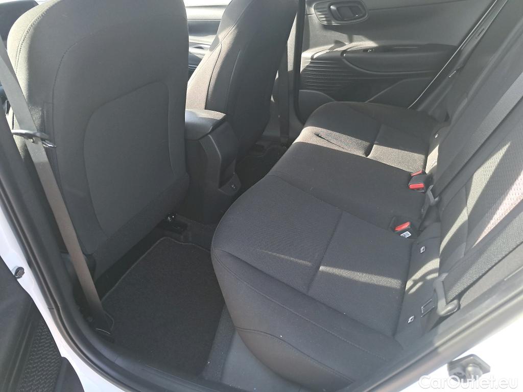  Hyundai  i20 HYUNDAI  / 2023 / 5P / berlina con portón 1.0 TGDI Klass #20