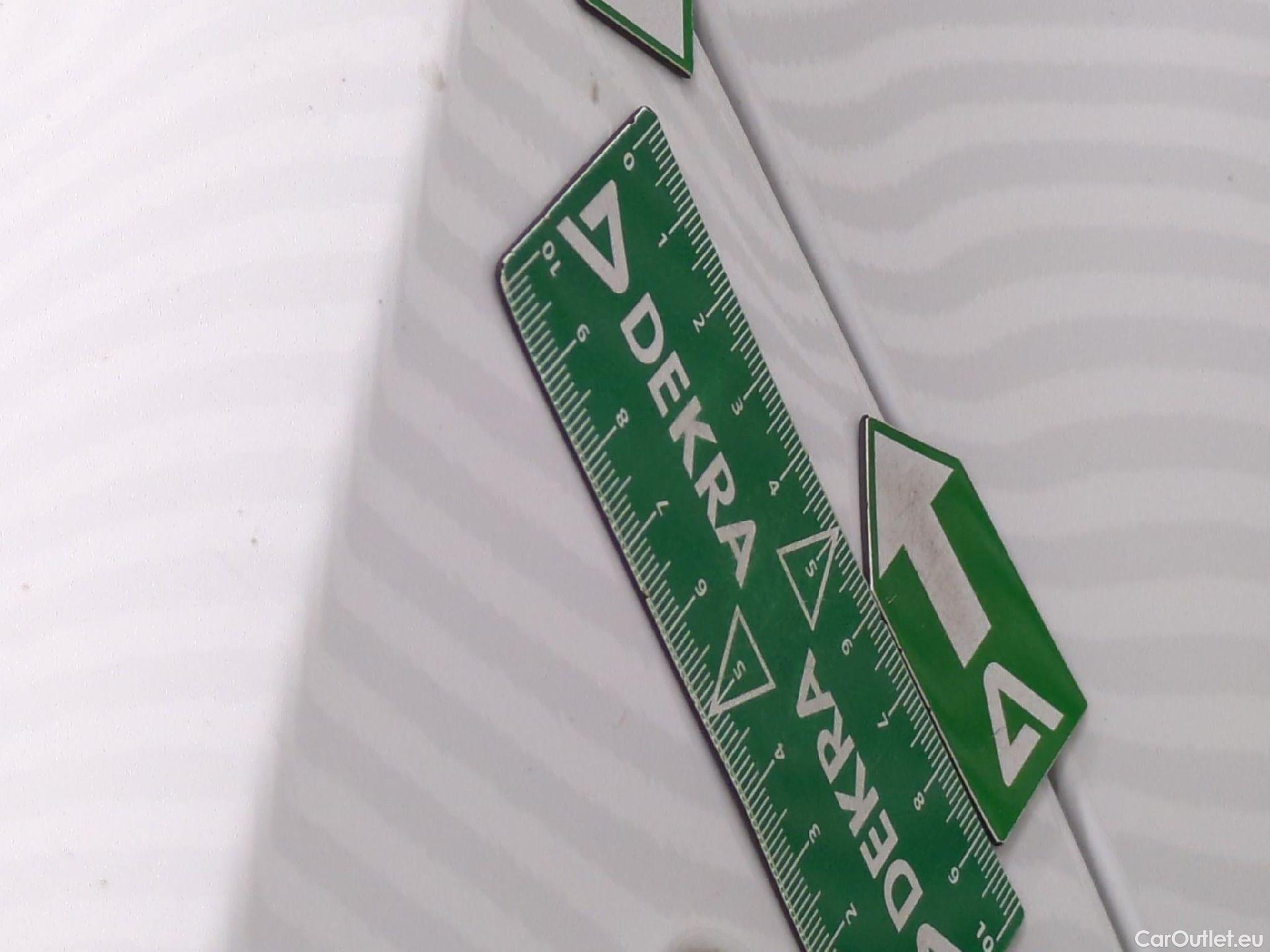  Toyota  Corolla TOYOTA  Touring Sports / 2018 / 5P / Break Hybride 122h Dynamic Business Stage Acad #44