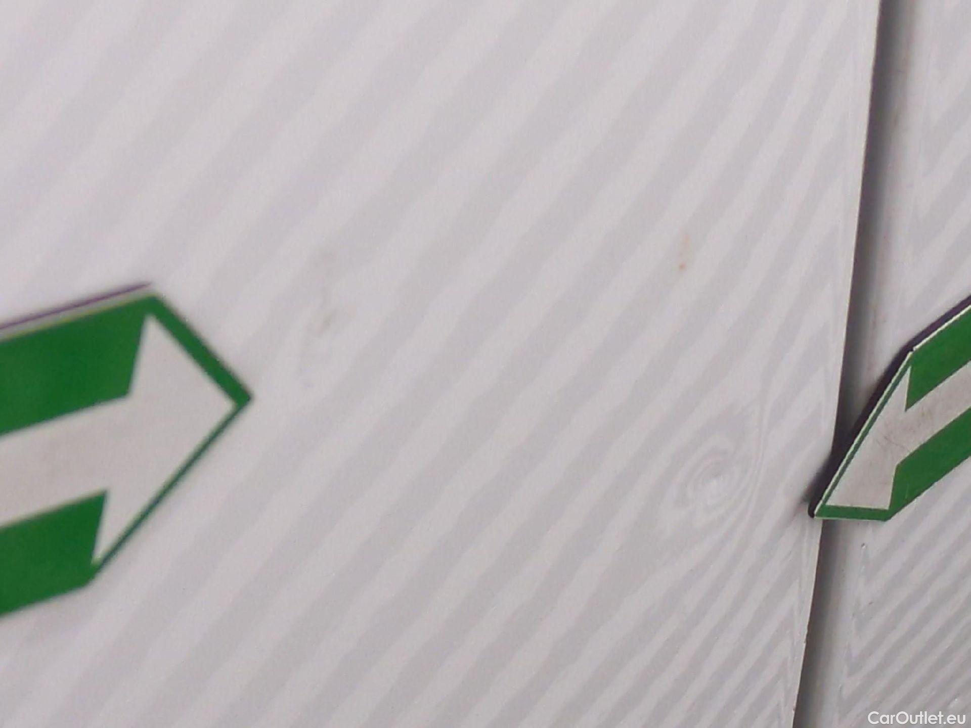  Toyota  Corolla TOYOTA  Touring Sports / 2018 / 5P / Break Hybride 122h Dynamic Business Stage Acad #41