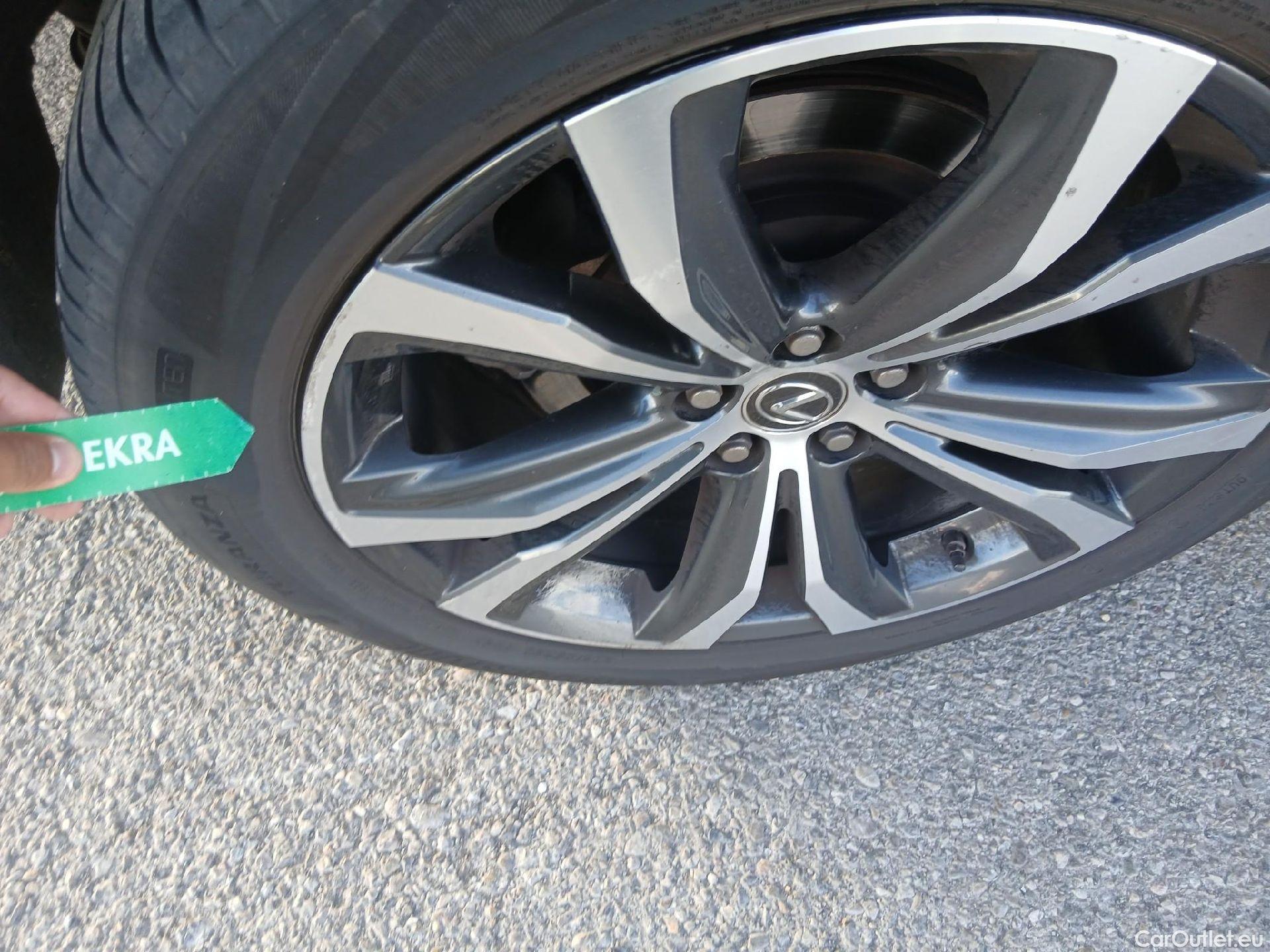  Lexus  RX LEXUS  / 2019 / 5P / todoterreno 450h Executive #27