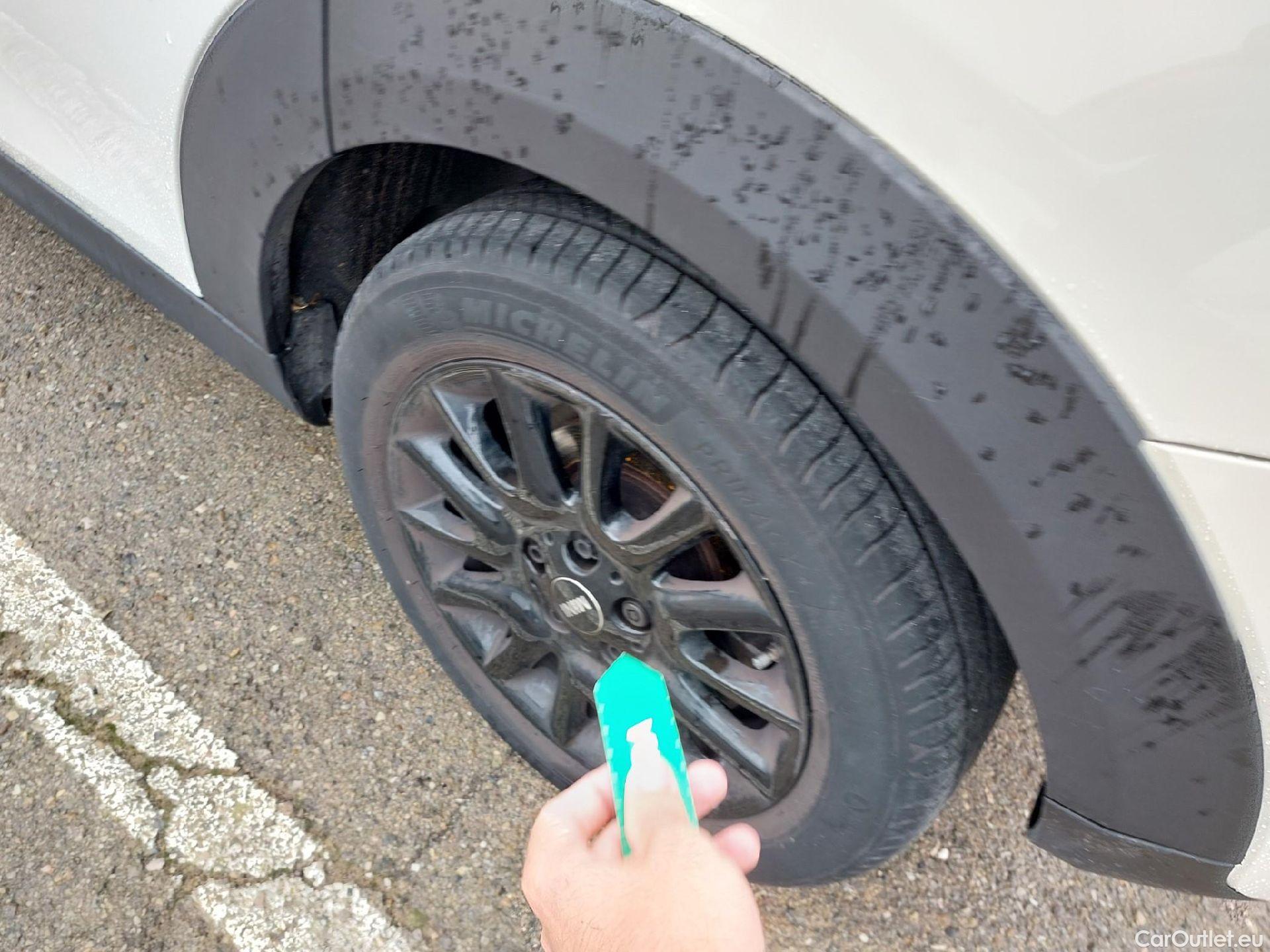  Mini  Cooper MINI MINI / 2014 / 5P / berlina con portón ONE 5 PUERTAS (CX) #4