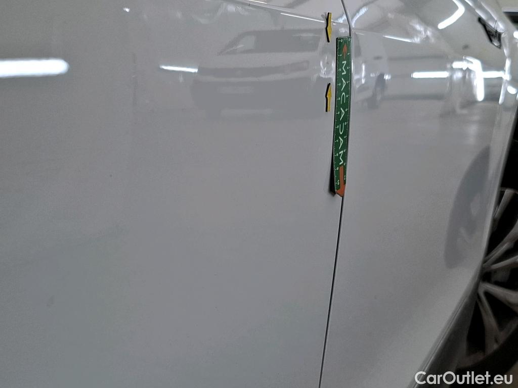  Volkswagen  Tiguan VOLKSWAGEN  / 2020 / 5P / SUV 1.4 eHybrid 245 DSG6 Life Business #13