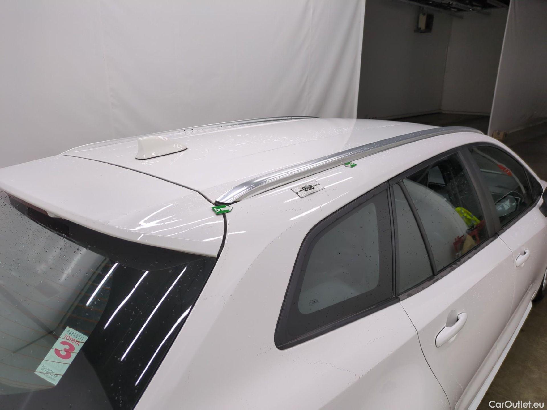  Toyota  Corolla TOYOTA  Touring Sports / 2018 / 5P / Break Hybride 122h Dynamic Business Stage Acad #29