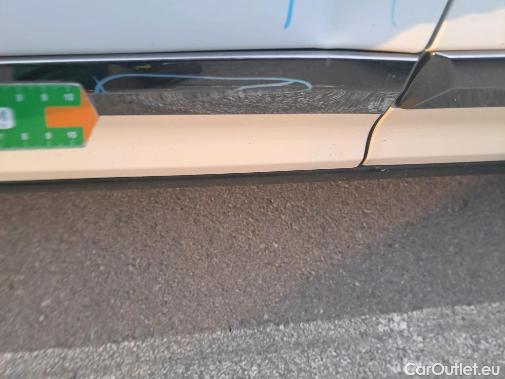  KIA  Niro KIA  / 2019 / 5P / crossover 1.6 GDi PHEV 104kW (141CV) Drive #31