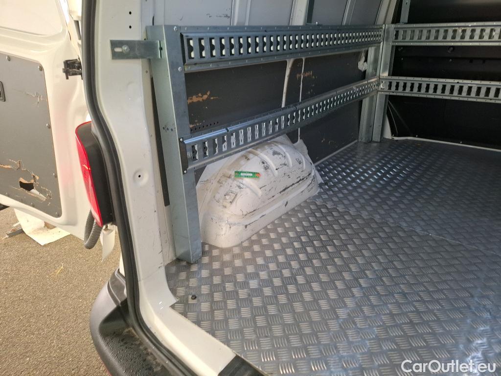  Volkswagen  Transporter VOLKSWAGEN  / 2019 / 4P / Fourgon tôlé 2.0 TDi 110 L1H1 Business #42