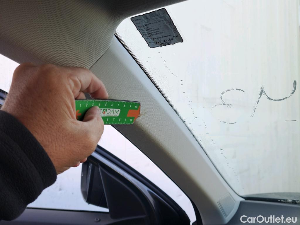  Volkswagen  T-ROC VOLKSWAGEN  / 2017 / 5P / todoterreno Advance 2.0 TDI 110kW (150CV) DSG (AC2) #13