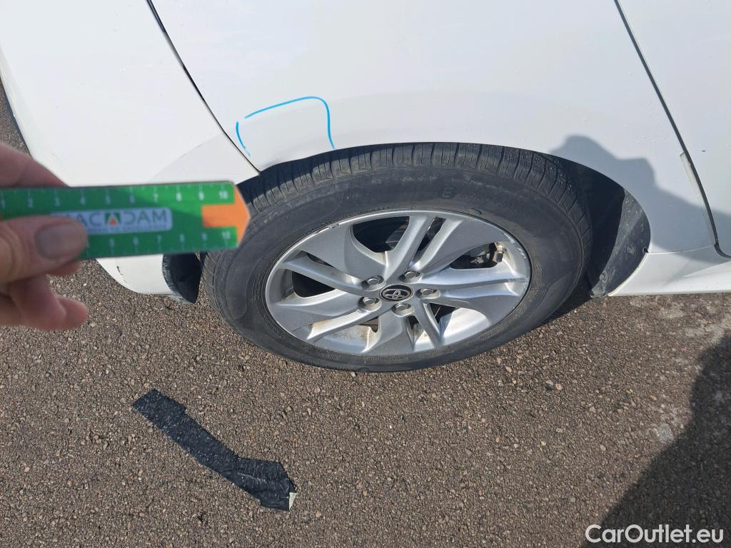  Toyota  Yaris TOYOTA  / 2020 / 5P / berlina con portón 1.5 120H Business Plus #23