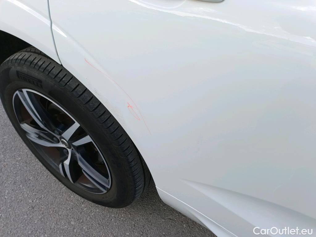  Volvo  XC60 VOLVO  / 2017 / 5P / todoterreno 2.0 T6 AWD Recharge R-Design Exp Auto #9