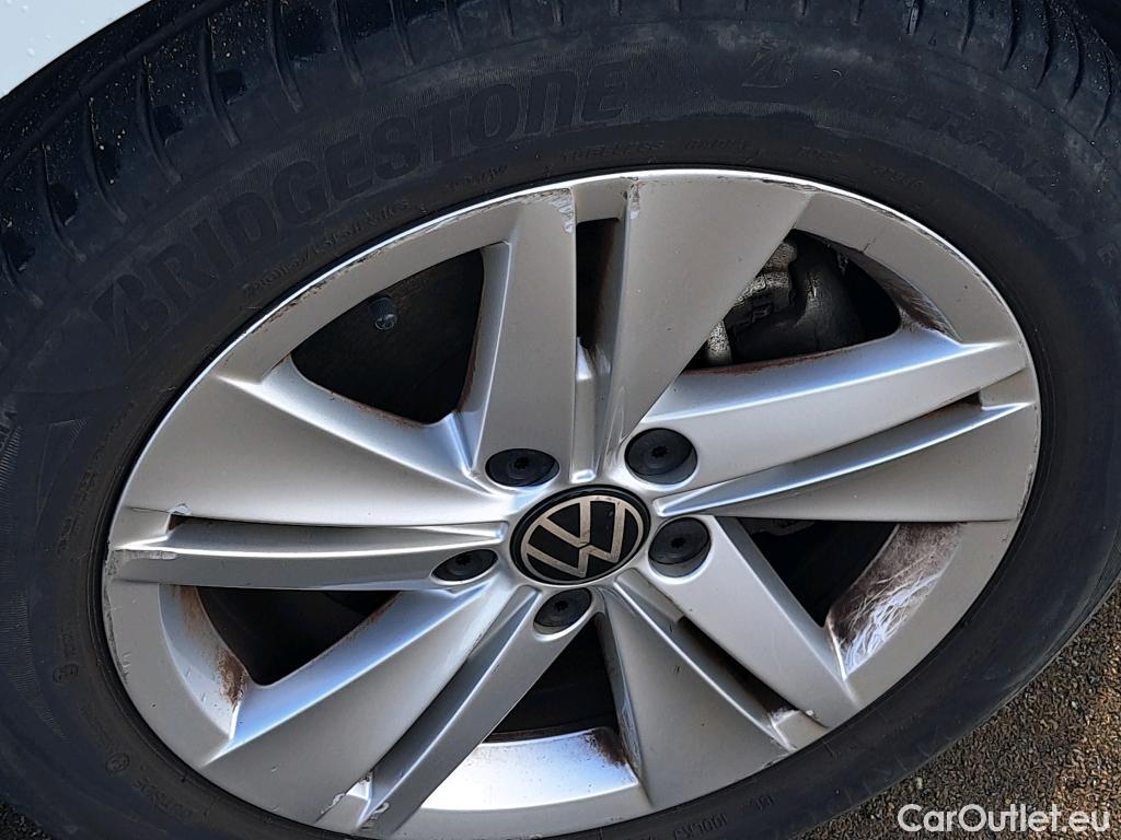  Volkswagen  Golf  VOLKSWAGEN / 2020 / 5P / berlina con portón 2.0 TDI 85kW (115CV) #6