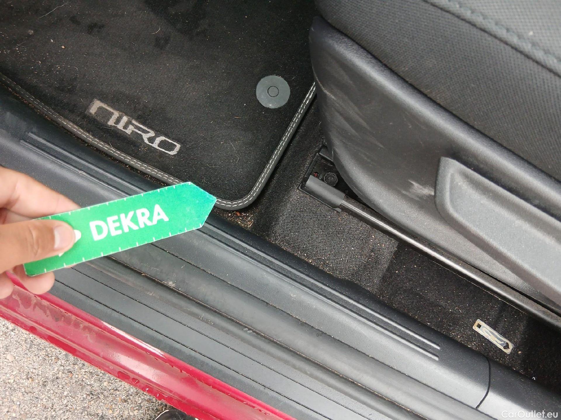  KIA  Niro KIA  / 2022 / 5P / crossover 1.6 GDi HEV 104kW (141CV) Concept #2