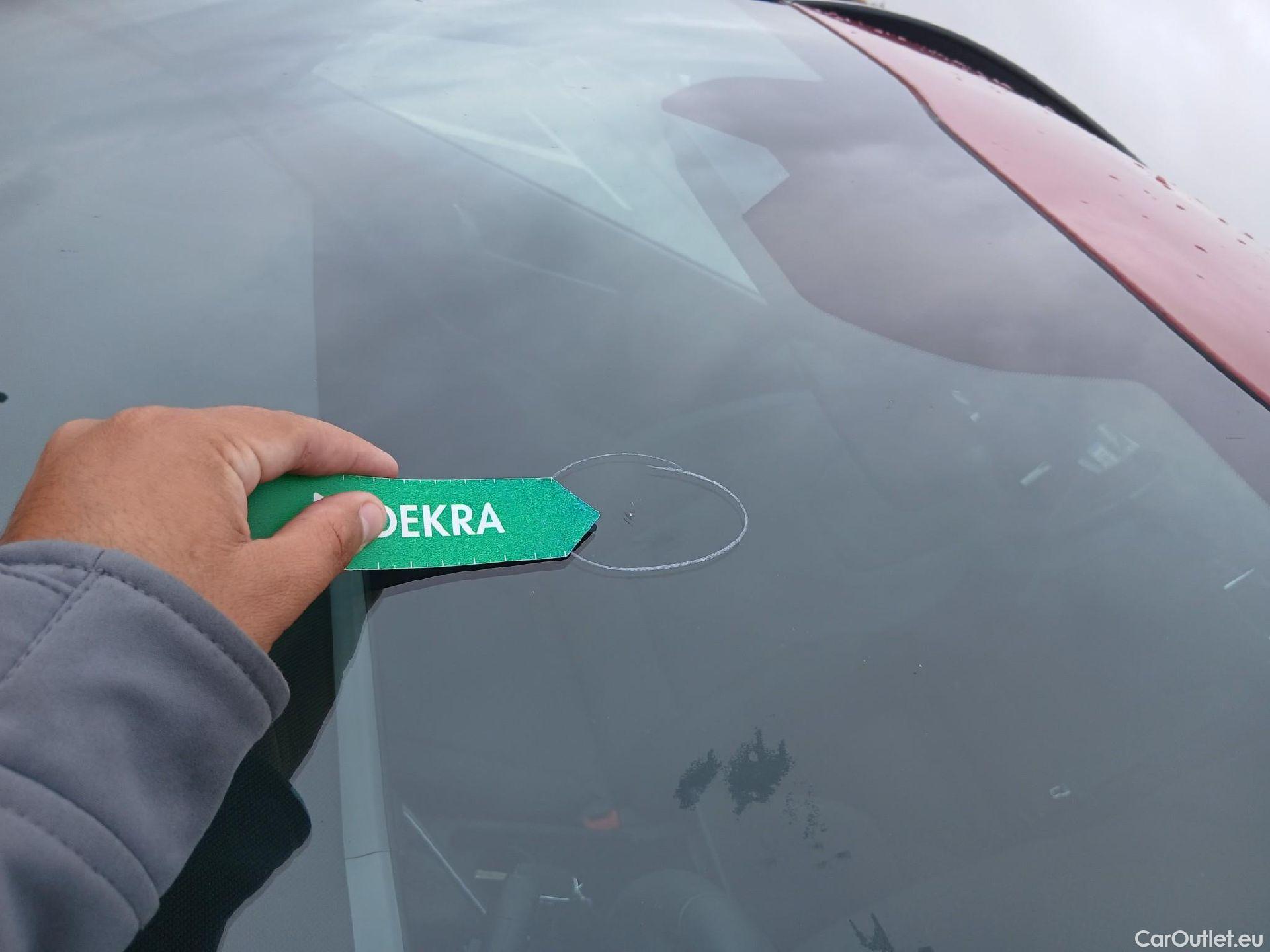  KIA  Niro KIA  / 2022 / 5P / crossover 1.6 GDi HEV 104kW (141CV) Concept #10