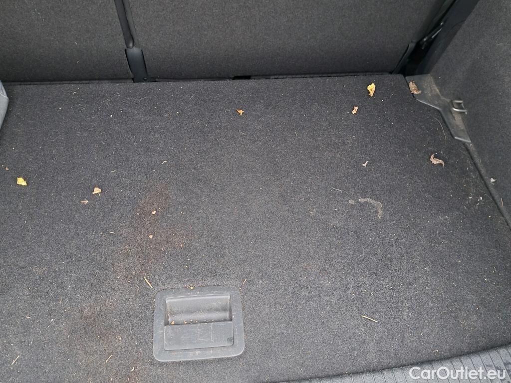  Volkswagen  T-CROSS VOLKSWAGEN  / 2018 / 5P / todoterreno Advance 1.0 TSI 85kW (115CV) DSG (AC) #10