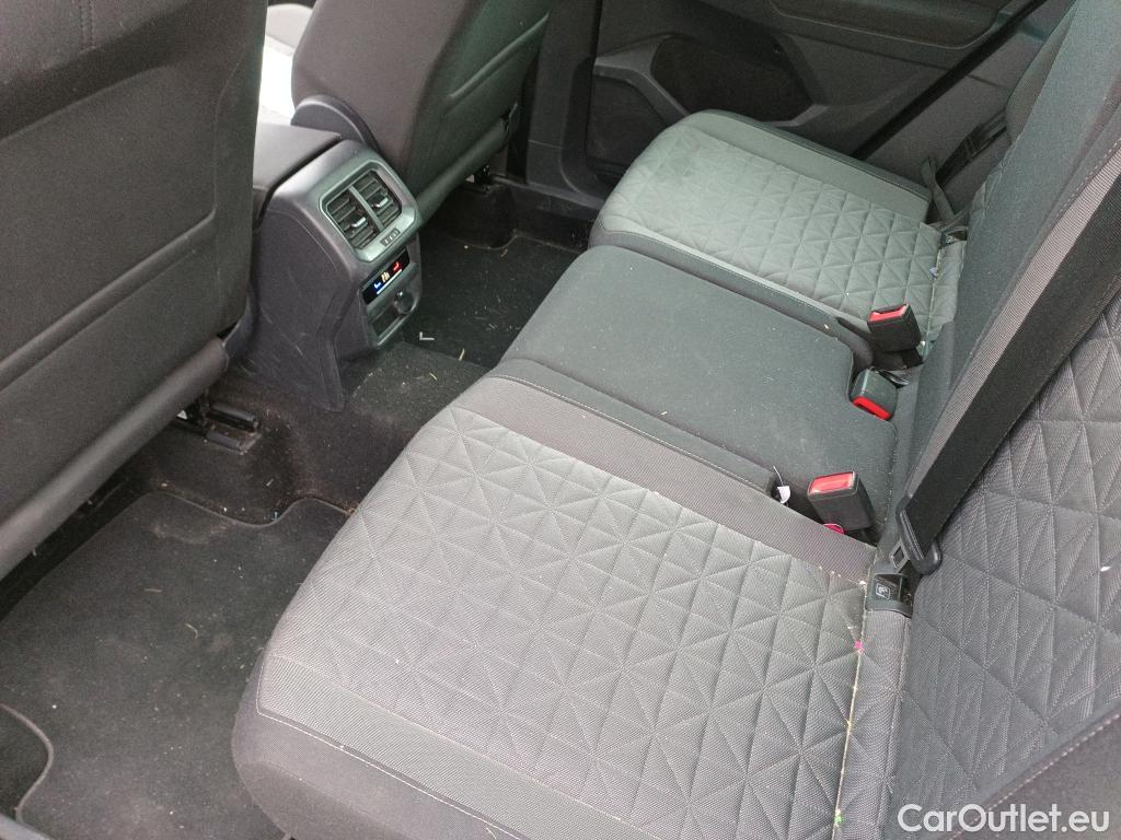  Volkswagen  Tiguan VOLKSWAGEN  / 2020 / 5P / todoterreno Life 1.5 TSI 110kW (150CV) DSG #19