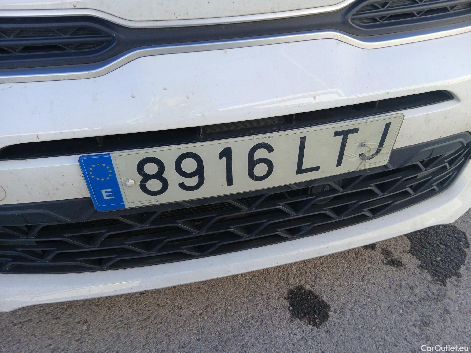  KIA  Rio KIA  / 2020 / 5P / berlina con portón 1.0 T-GDi 74kW (100CV) MHEV iMT Concept #43