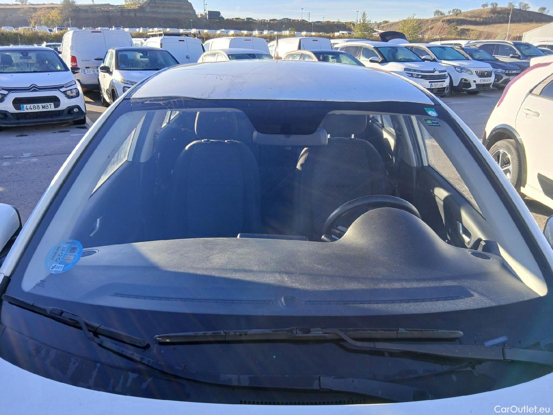  KIA  Rio KIA  / 2020 / 5P / berlina con portón 1.0 T-GDi 74kW (100CV) MHEV iMT Concept #1