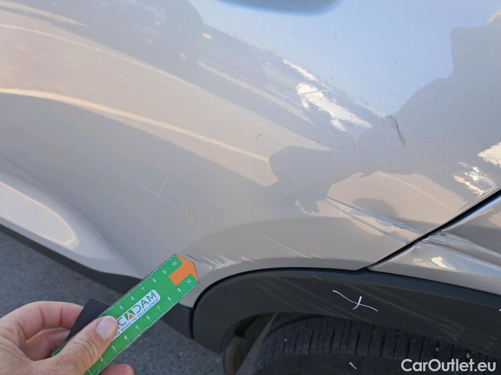  Volvo  XC 40 VOLVO XC40 / 2021 / 5P / todoterreno 1.5 T5 Recharge PHEV Plus Dark Auto #4