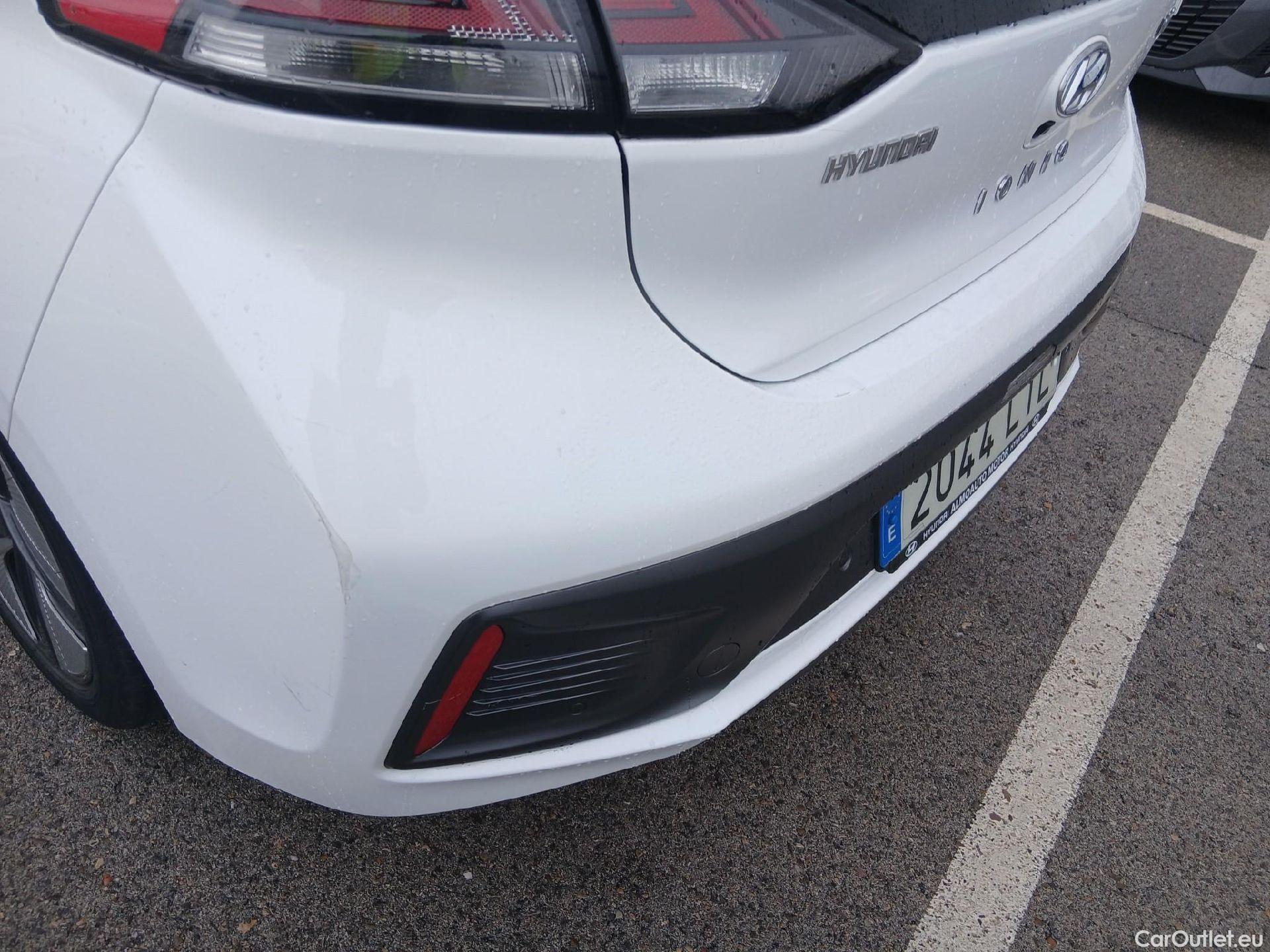  Hyundai   Ioniq HYUNDAI / 2019 / 5P / berlina con portón 1.6 GDI HEV Tecno DCT #16