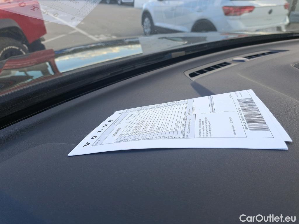  Volvo  XC60 VOLVO    2.0 T6 AWD Recharge Core Auto #6